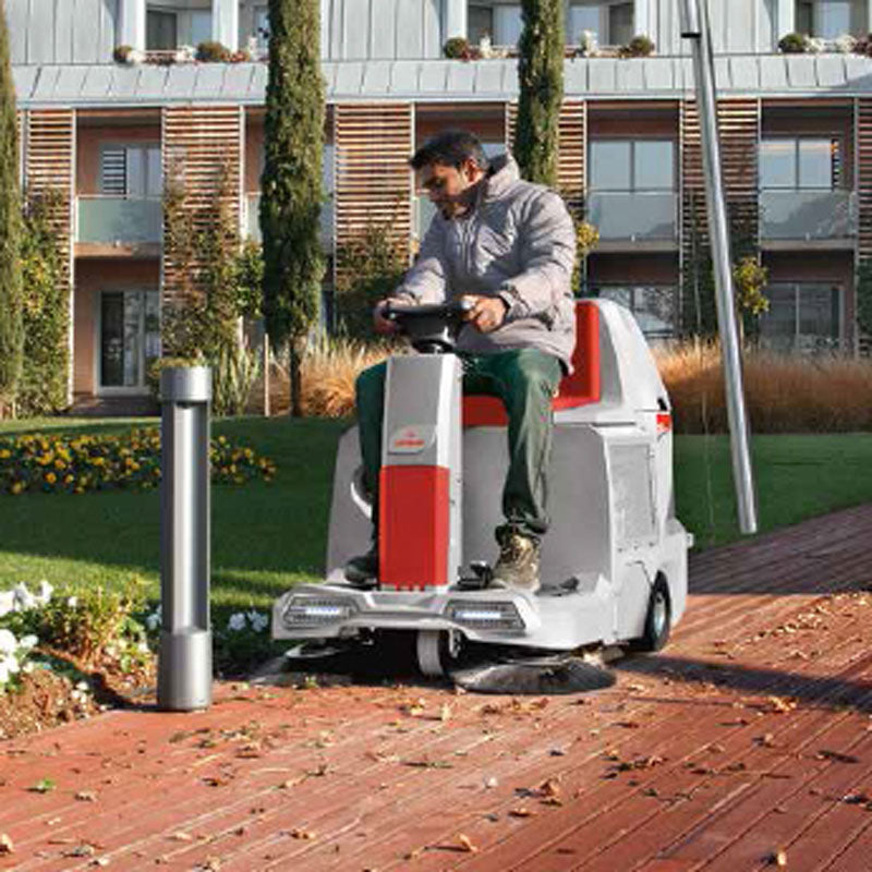 CS60 Ride-on sweeper
